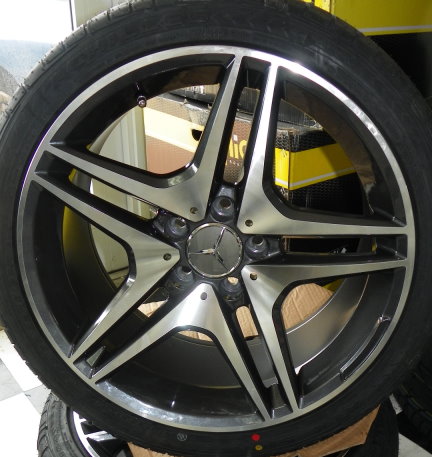 SET W/Tires 18" AMG Style polish wheel MB8